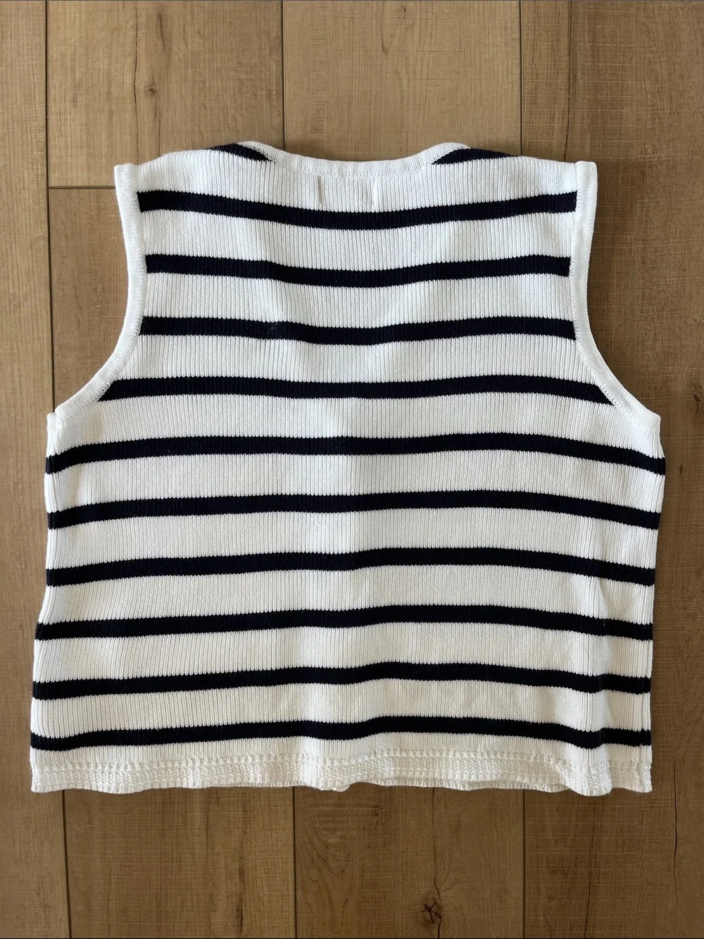 Evereve Capri Lady Like Vest